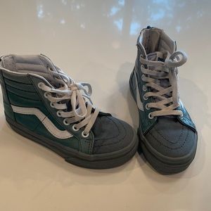 Size 11.0 Vans kids high tops Sk8-Hi shoes